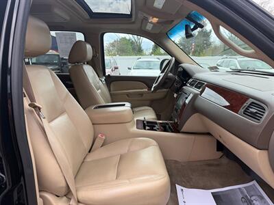 2012 Chevrolet Suburban LTZ   - Photo 21 - Jonestown, PA 17038