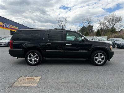 2012 Chevrolet Suburban LTZ   - Photo 5 - Jonestown, PA 17038