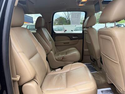 2012 Chevrolet Suburban LTZ   - Photo 17 - Jonestown, PA 17038