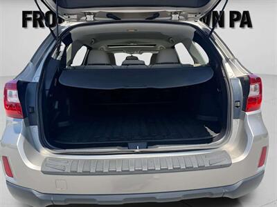 2016 Subaru Outback 3.6R Limited - Photo 13 - Jonestown, PA 17038