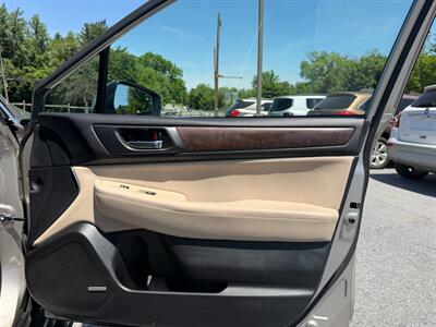 2016 Subaru Outback 3.6R Limited   - Photo 17 - Jonestown, PA 17038