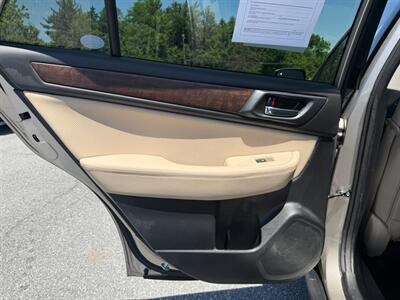 2016 Subaru Outback 3.6R Limited   - Photo 11 - Jonestown, PA 17038