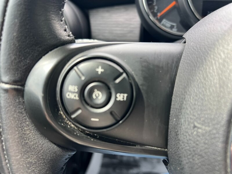 2016 MINI Hardtop 2 Door Cooper   - Photo 25 - Jonestown, PA 17038