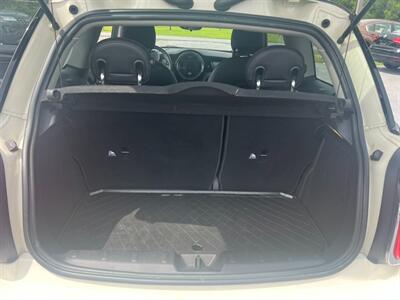 2016 MINI Hardtop 2 Door Cooper   - Photo 17 - Jonestown, PA 17038