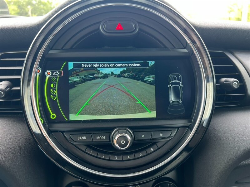 2016 MINI Hardtop 2 Door Cooper   - Photo 28 - Jonestown, PA 17038