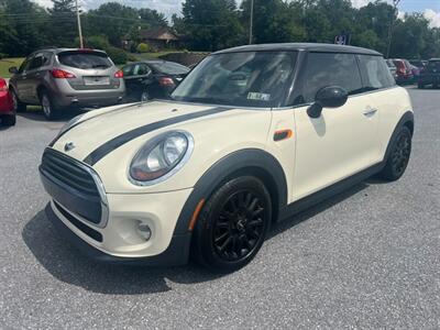 2016 MINI Hardtop 2 Door Cooper   - Photo 2 - Jonestown, PA 17038