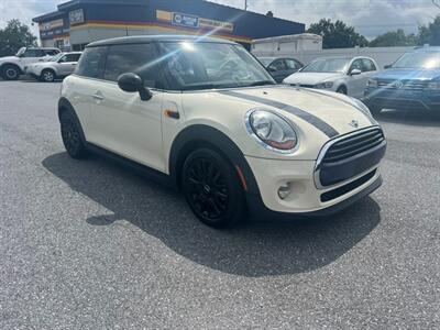 2016 MINI Hardtop 2 Door Cooper   - Photo 4 - Jonestown, PA 17038