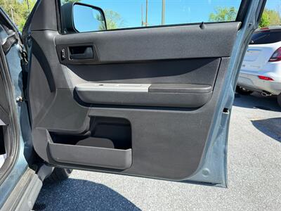 2012 Ford Escape XLT   - Photo 19 - Jonestown, PA 17038
