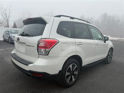 2018 Subaru Forester 2.5i Premium   - Photo 6 - Jonestown, PA 17038