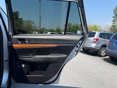 2013 Subaru Outback 2.5i Limited - Photo 15 - Jonestown, PA 17038