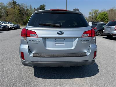 2013 Subaru Outback 2.5i Limited - Photo 7 - Jonestown, PA 17038