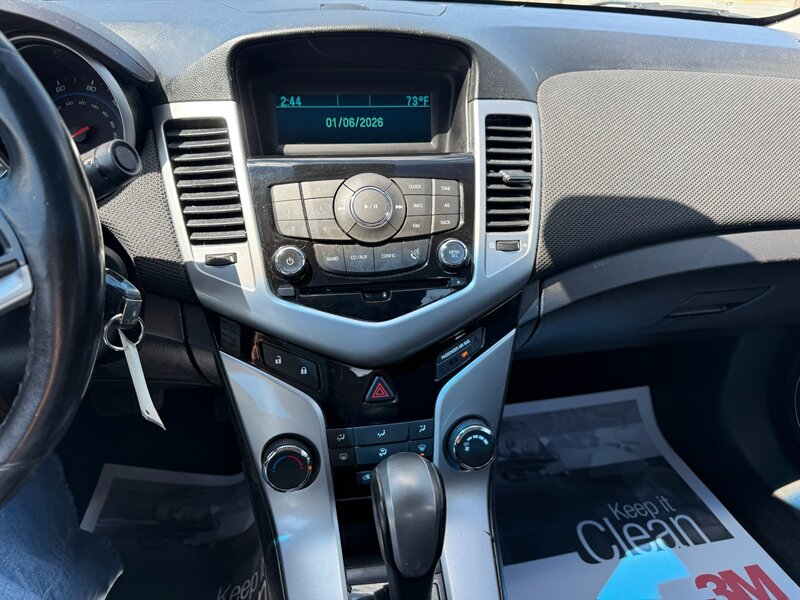 2012 Chevrolet Cruze LT - Photo 16 - Jonestown, PA 17038