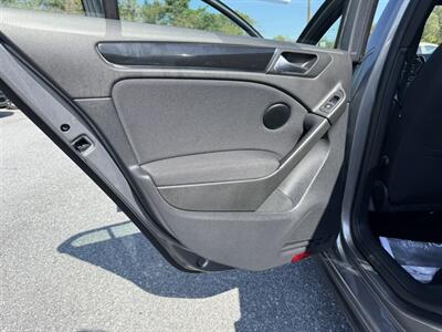2012 Volkswagen GTI Base PZEV   - Photo 11 - Jonestown, PA 17038