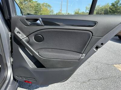 2012 Volkswagen GTI Base PZEV   - Photo 17 - Jonestown, PA 17038