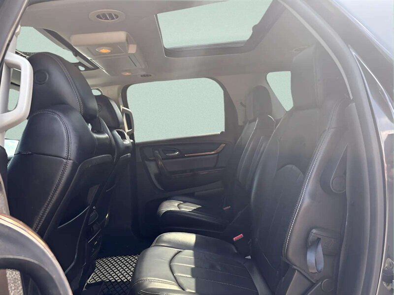 2015 GMC Acadia Denali - Photo 17 - Jonestown, PA 17038