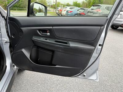 2014 Subaru XV Crosstrek 2.0i Limited   - Photo 18 - Jonestown, PA 17038