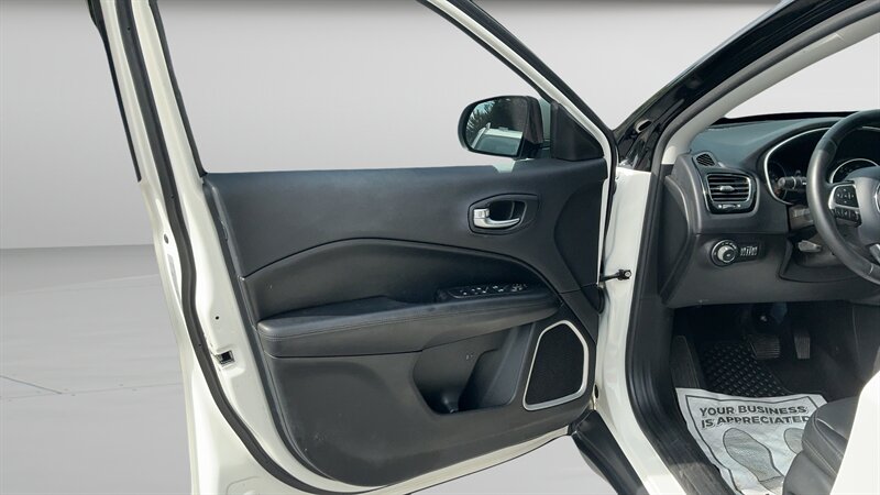 2018 Jeep Compass Latitude - Photo 12 - Millerstown, PA 17062