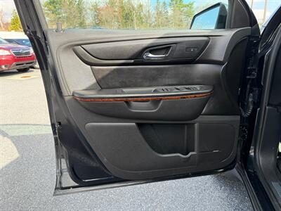 2014 Chevrolet Traverse LTZ   - Photo 10 - Jonestown, PA 17038