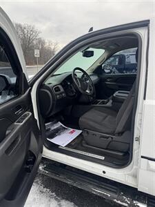 2011 GMC Sierra 1500 SLE   - Photo 9 - Jonestown, PA 17038