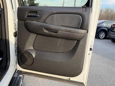 2011 GMC Sierra 1500 SLE   - Photo 16 - Jonestown, PA 17038