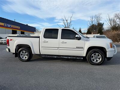 2011 GMC Sierra 1500 SLE   - Photo 6 - Jonestown, PA 17038