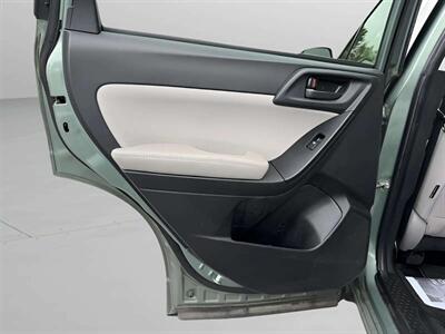 2016 Subaru Forester 2.5i Premium   - Photo 12 - Jonestown, PA 17038