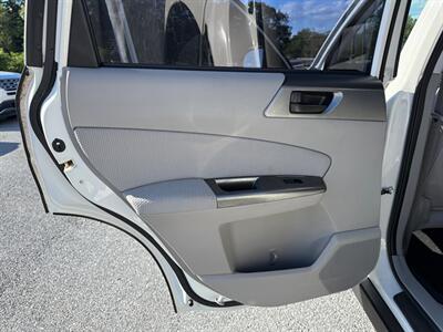 2012 Subaru Forester 2.5X   - Photo 9 - Jonestown, PA 17038