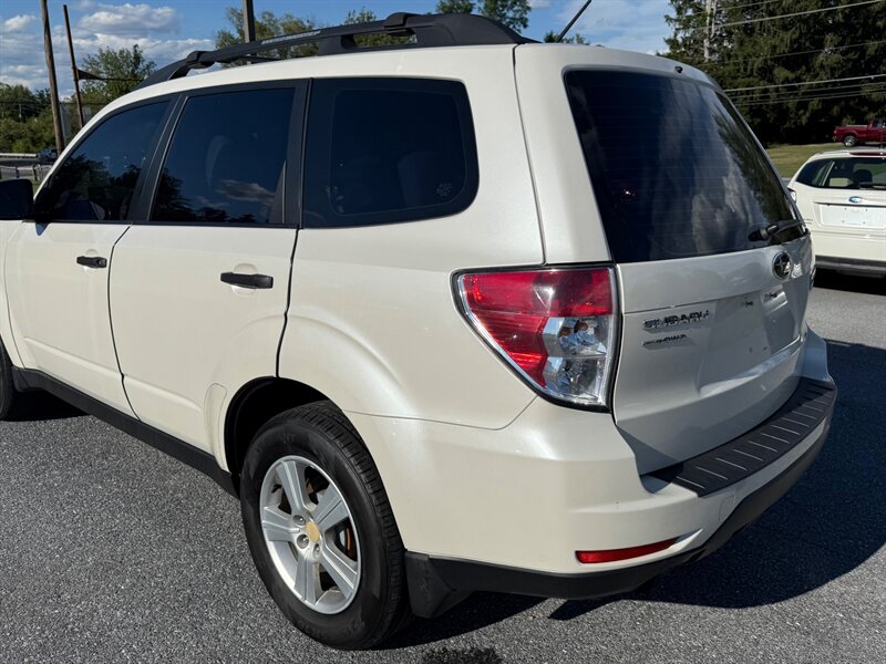2012 Subaru Forester 2.5X photo 3