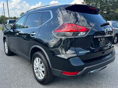 2018 Nissan Rogue S   - Photo 6 - Jonestown, PA 17038