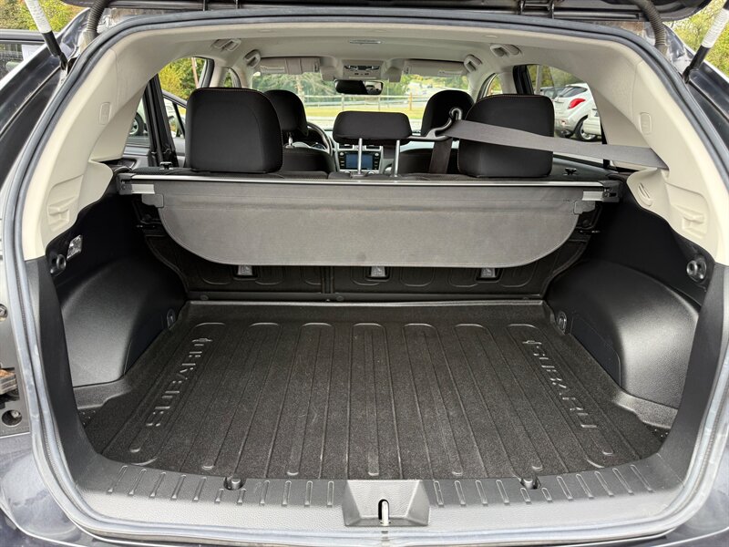 2017 Subaru Crosstrek 2.0i Premium photo 18