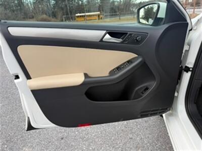 2015 Volkswagen Jetta SE   - Photo 15 - Jonestown, PA 17038
