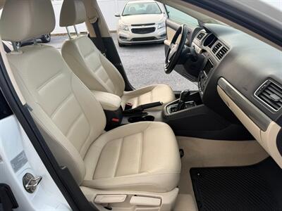 2015 Volkswagen Jetta SE   - Photo 30 - Jonestown, PA 17038
