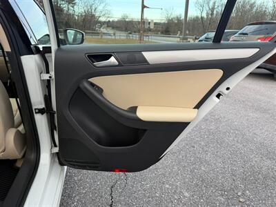 2015 Volkswagen Jetta SE   - Photo 22 - Jonestown, PA 17038