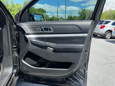 2017 Ford Explorer XLT - Photo 22 - Jonestown, PA 17038