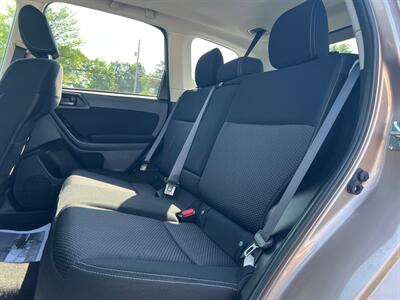 2014 Subaru Forester 2.5i Premium   - Photo 12 - Jonestown, PA 17038