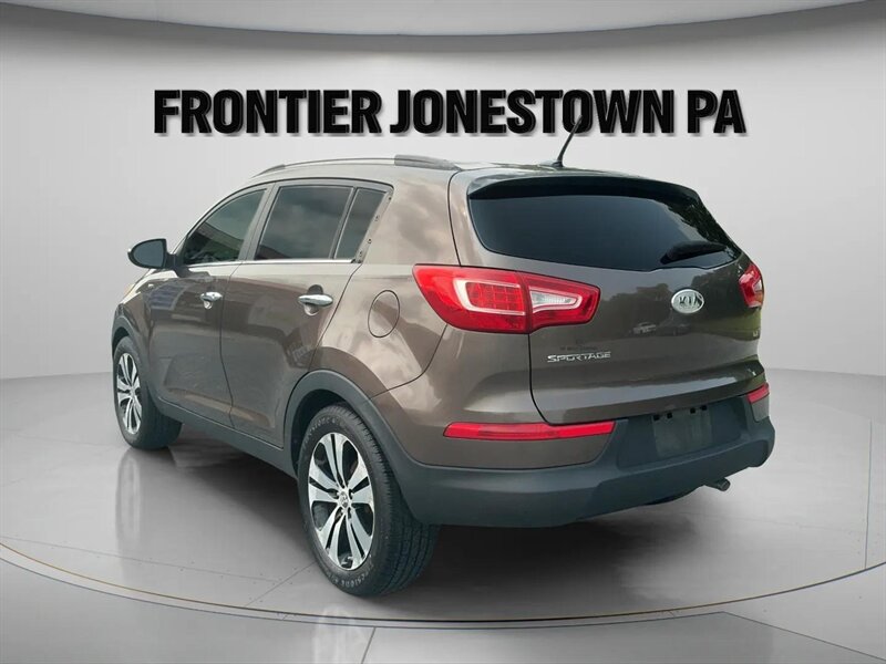 2011 Kia Sportage EX - Photo 5 - Jonestown, PA 17038