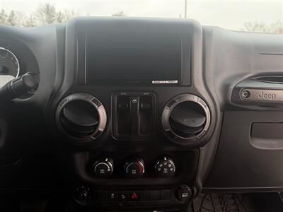 2013 Jeep Wrangler Sport   - Photo 16 - Jonestown, PA 17038