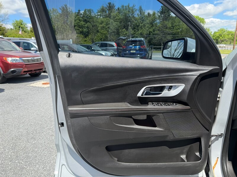 2013 Chevrolet Equinox LT - Photo 9 - Jonestown, PA 17038