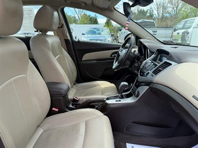 2011 Chevrolet Cruze LT - Photo 16 - Jonestown, PA 17038