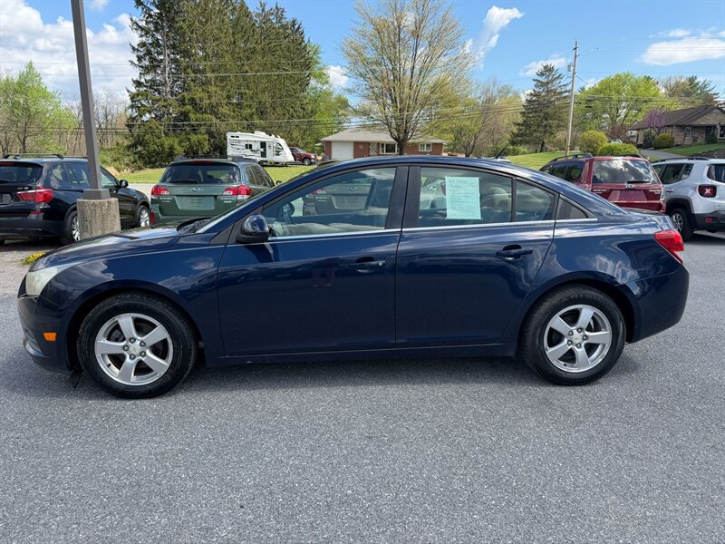 2011 Chevrolet Cruze LT   - Photo 1 - Jonestown, PA 17038