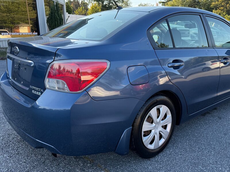 2013 Subaru Impreza 2.0i   - Photo 8 - Jonestown, PA 17038