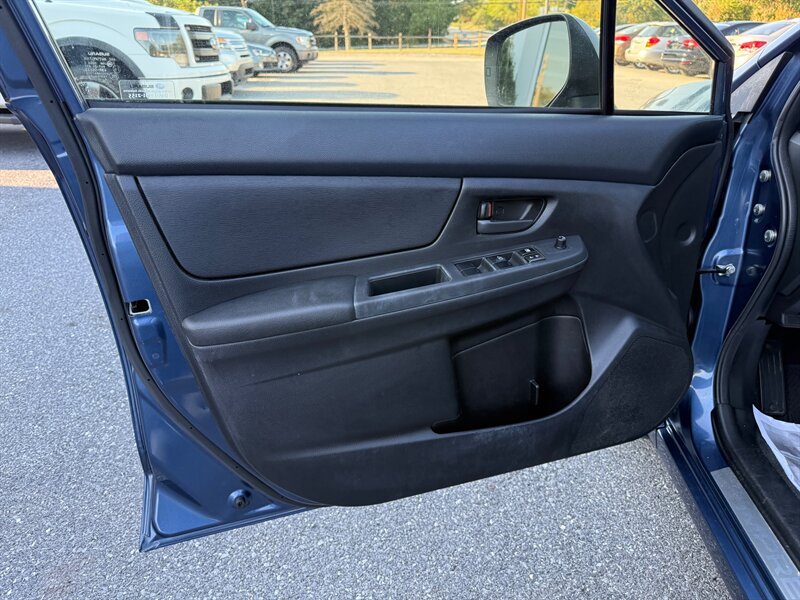 2013 Subaru Impreza 2.0i   - Photo 5 - Jonestown, PA 17038