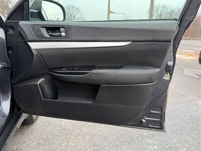 2012 Subaru Outback 2.5i Premium   - Photo 20 - Jonestown, PA 17038