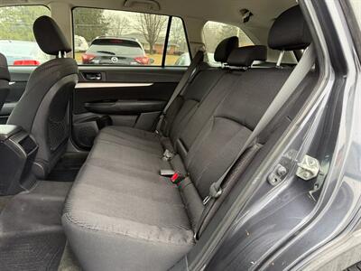 2012 Subaru Outback 2.5i Premium   - Photo 11 - Jonestown, PA 17038