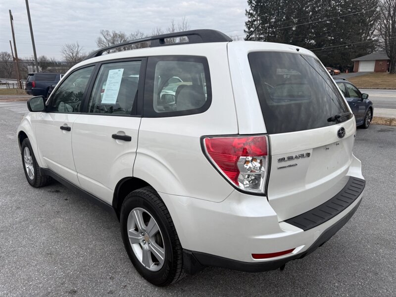 2011 Subaru Forester 2.5X - Photo 8 - Jonestown, PA 17038