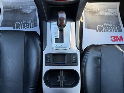 2013 Subaru Legacy 2.5i Limited   - Photo 18 - Jonestown, PA 17038