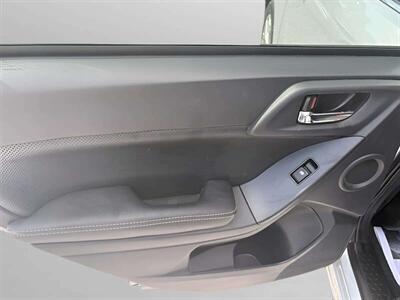 2015 Subaru Forester 2.5i Touring   - Photo 14 - Jonestown, PA 17038
