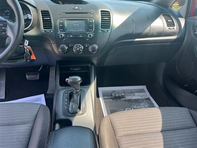 2016 Kia Forte LX   - Photo 14 - Jonestown, PA 17038