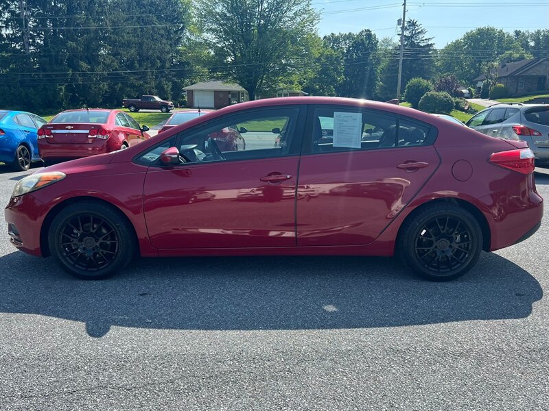 2016 Kia Forte LX - Photo 1 - Jonestown, PA 17038