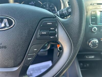 2016 Kia Forte LX   - Photo 24 - Jonestown, PA 17038